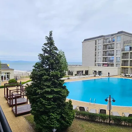 частно студио в комплекс ризорт Apartamento